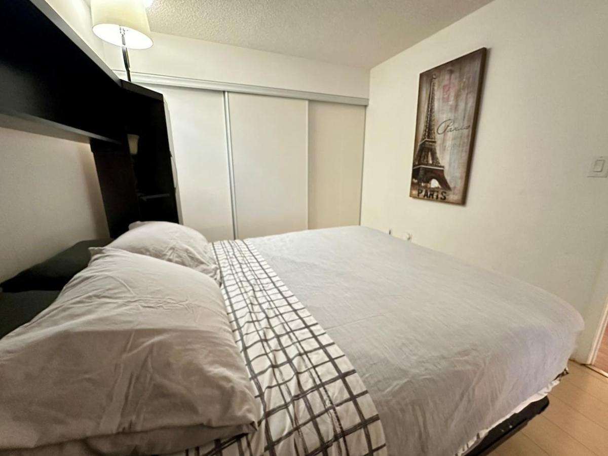 Spacious 2bdrms & 2baths With 3 Real Beds *