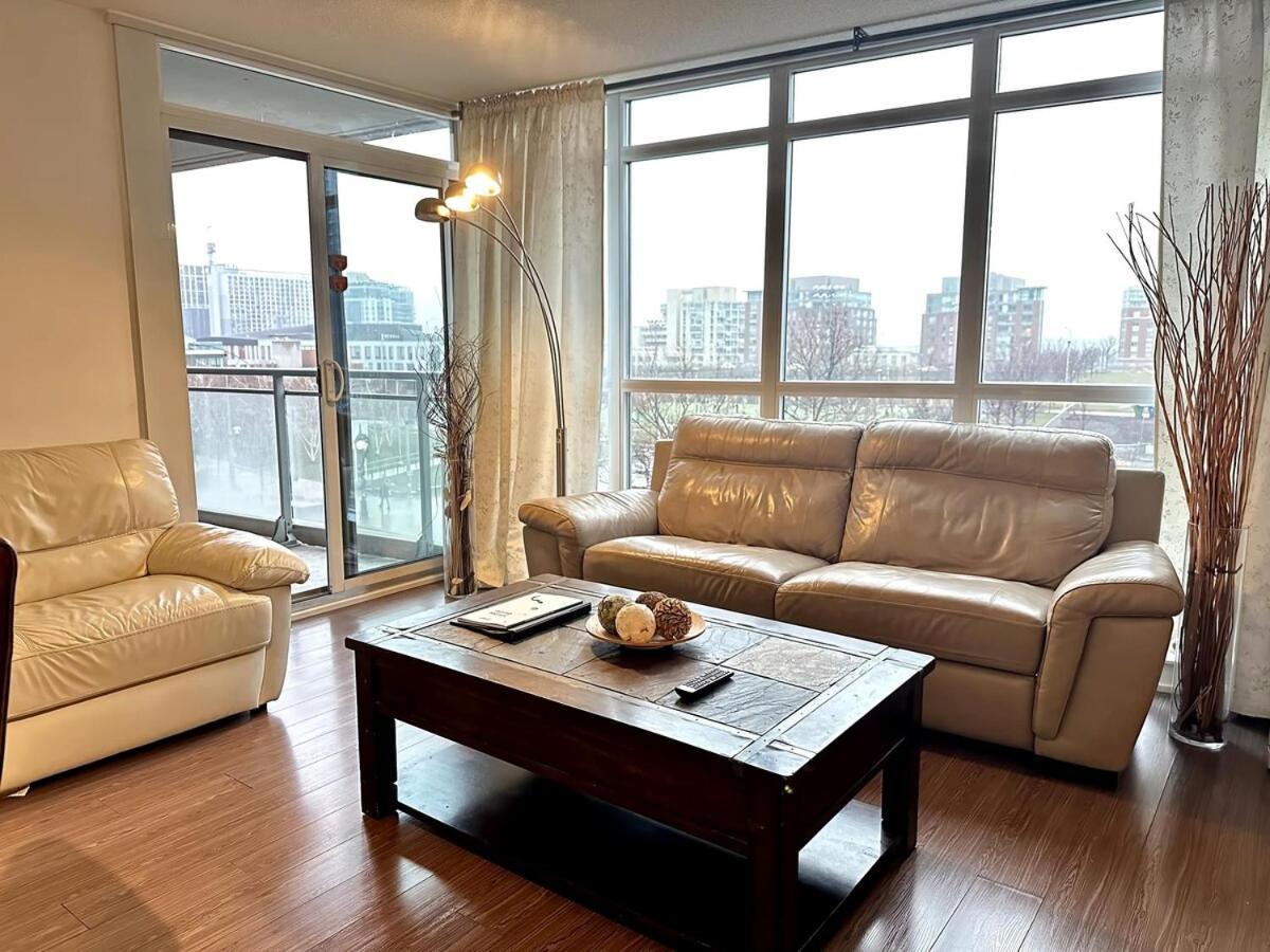 Apartment Spacious 2bdrms & 2baths With 3 Real Beds